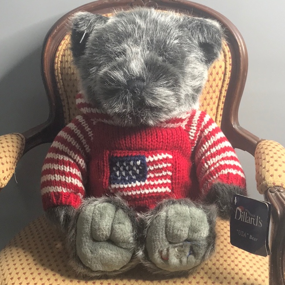 Vintage Original Tags Dillard’s Trimmings bear 16 inch USA embroidered on foot